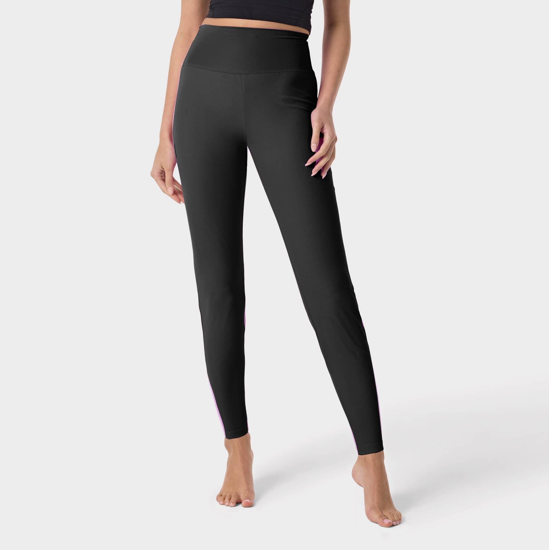 web_2076_BLK_01_2601aed0-9ac8-